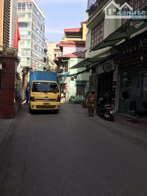Bán nhà ngõ  Núi Trúc, DT 15/20m, 6 tầng, MT 3.4m, giá 7.1 tỷ, ngõ oto tránh. - 3