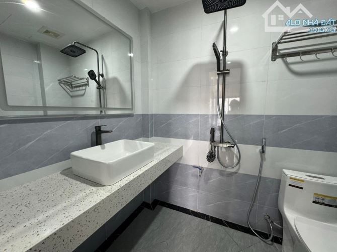 BÁN NHÀ PHỐ BỒ ĐỀ, GARA Ô TÔ, NỘI THẤT. CAO CẤP - CHỈ 13 TỶ - 4