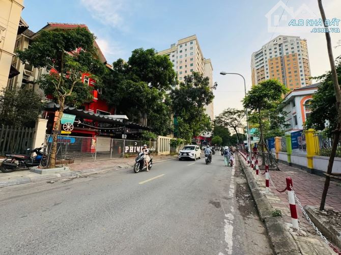 💥BIỆT THỰ VÀNG  TRONG PHỐ QUÁ HIẾM - KĐT TRUNG HÒA CẦU GIẤY - 3