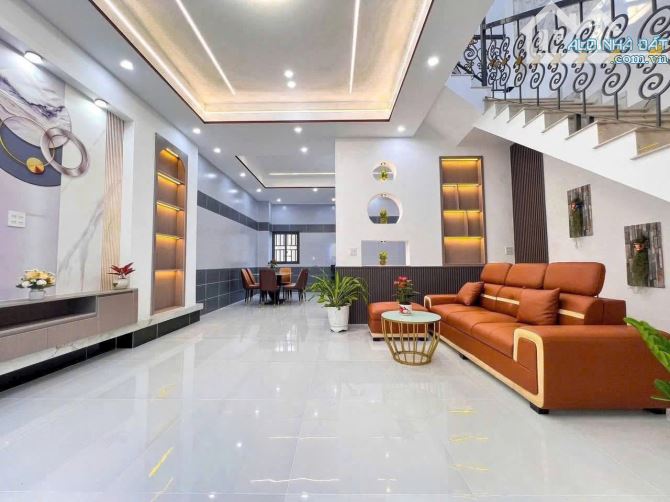 BÁN NHÀ 1 TRỆT 1 LẦU TT THỦ DẦU MỘT 120M2 CHỈ 2,3 TỶ BAO SANG SỔ - 3