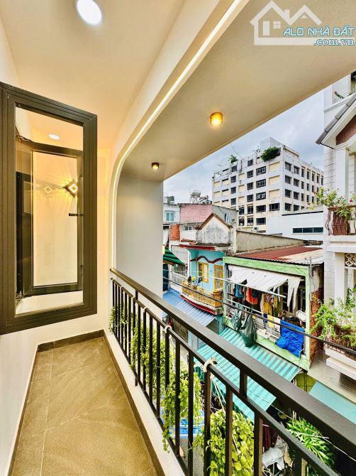 Nhà Đẹp Hiện Đại! Hẻm xe hơi 125/12 Lê Văn Duyệt - Phan Xích Long - DTSD :90m2 - Giá TỐt ! - 3