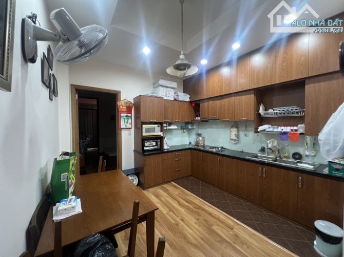 Bán nhà khu vip Sư Vạn Hạnh, 6 tầng lung linh, xe hơi vivu - 3