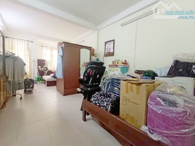 Mặt tiền kinh doanh Bến Bình Đông 4x20 sổ riêng 3 tầng chỉ 16 tỷ 7 - 3