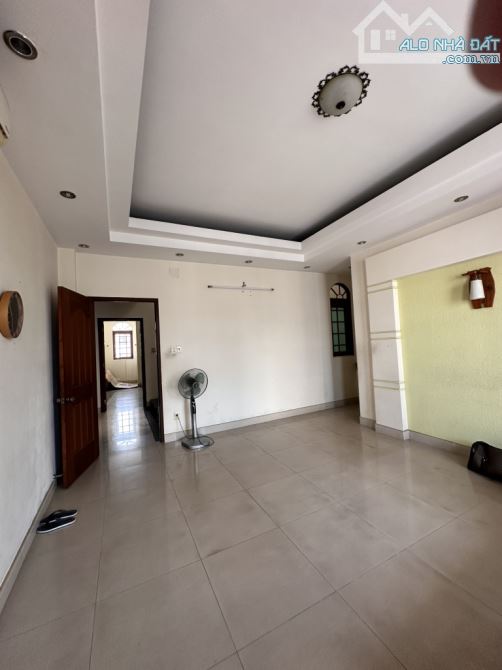 Mặt tiền kinh doanh Bến Bình Đông 5x20 sổ riêng 5 tầng chỉ 15 tỷ 5 - 3