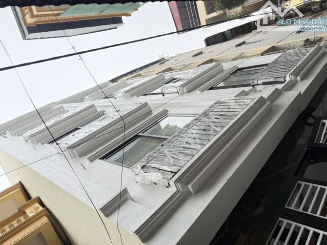 Quá hiếm,nhà Xuân La,Tây Hồ,5 tầng mt 4m nhỉnh 8 tỷ,dân xây mới,đẹp long lanh,gần ô tô - 3