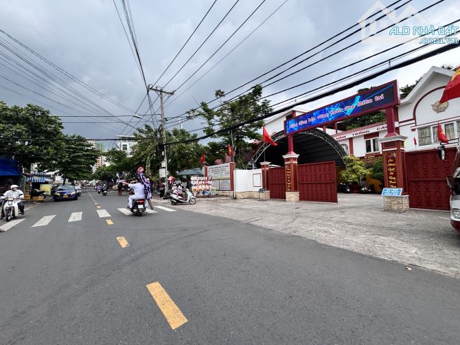 Bán đất 2 mặt tiền KD 172m2 Đ. Hồ Bá Phấn cách Tây Hoà 100m, tuyến Metro Phước Long 500m - 3