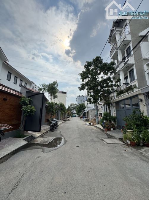 Bán gấp biệt thự sân vườn ngay BVĐK Thủ Đức. Không gian trải nghiệm đỉnh của đỉnh. - 3