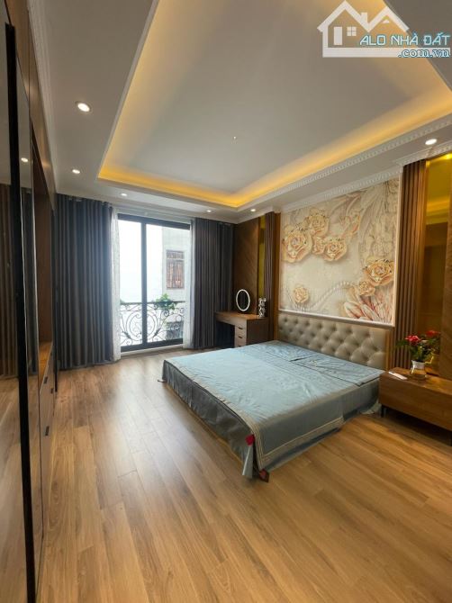 HÀNG HIẾM phố Yên Hoà - Cầu Giấy 35m2 x 5 tầng, mặt tiền 4.2m, chỉ 7.9 tỷ. Có thương lượng - 3