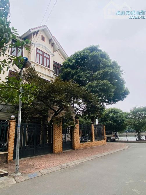 BÁN BIỆT THỰ VIEW HỒ CÓ 1 0 2 VĂN QUÁN-HÀ ĐÔNG,LÔ GÓC 2 MẶT THOÁNG,DT225MX3T, GIÁ 59,9 TỶ - 3