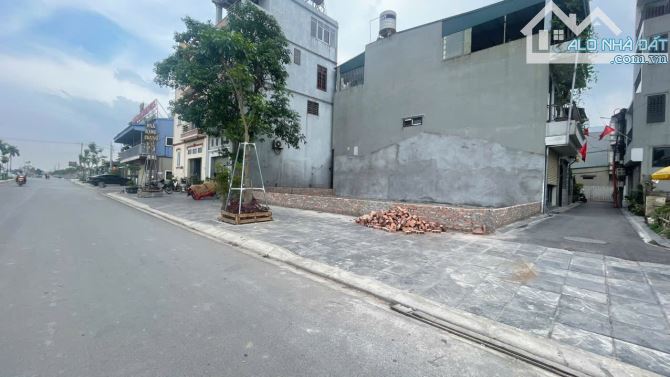 Bán lô góc 76m thị trấn Đông Anh mặt đường QL3 đối diện HappyLand - 3