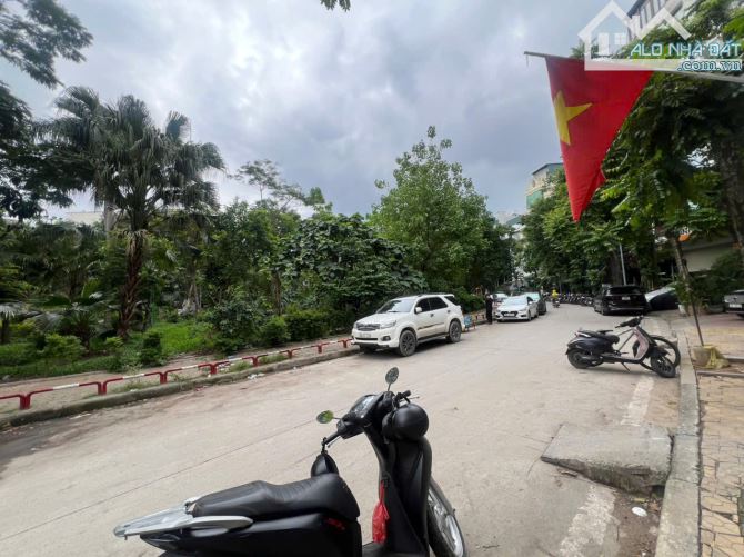 BÁN ĐẤT PHỐ TRẦN QUANG DIỆU, MẢNH ĐẤT VÀNG, ĐẦU TƯ, CÓ GPXD 10 TẦNG, 700M2 .GIÁ 100 TỶ. - 3