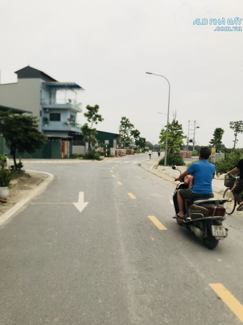 NHỎ XINH DỤC TÚ ĐÔNG ANH, 40M2 NGÕ THÔNG Ô TÔ, SÁT ĐƯỜNG GOM TỨ LIÊN - 3