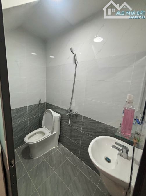 Bán nhà mới ở ngay Tân Phú Lý Thánh Tông 41m2 3PN nhỉnh 4 tỷ TL - 3