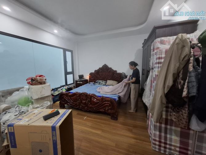 – BÁN TÒA 7 TẦNG THANG MÁY – Ô TÔ VÀO NHÀ – NGÕ HÒA BÌNH 7, MINH KHAI 📐 85m² x 7T, MT 5m - 3