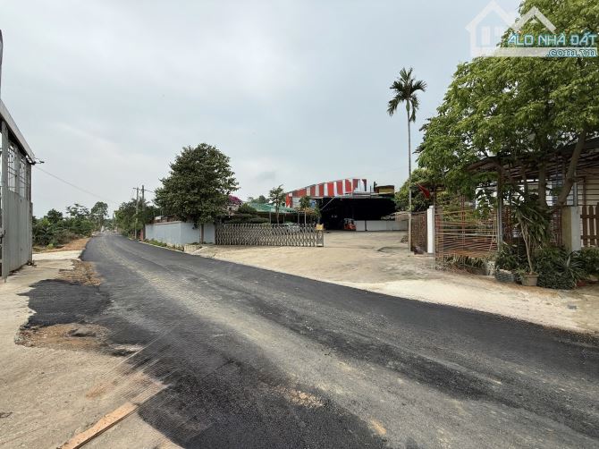 CHỦ CẦN BÁN GẤP NHÀ XƯỞNG Ở XÃ TÂN MINH - SÓC SƠN. GẦN 6.000m2 - GIÁ 120 TỶ. - 3