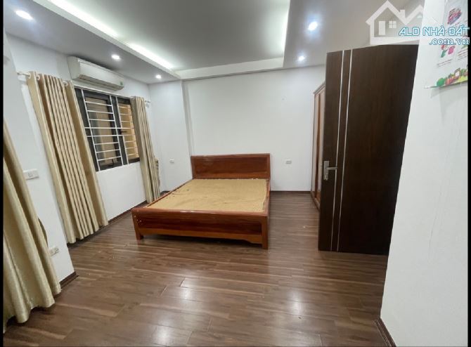 Bán Nhà Ngọc Thuỵ 4Tầng - 20M Ra Mặt Phố - Oto Đỗ Cửa - Sổ Vuông Đẹp - 4