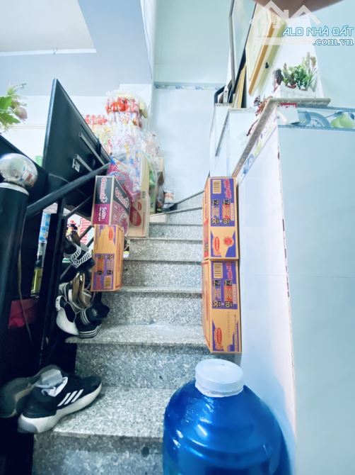 Nhà ngộp 56m2. 2 tầng. Liên khu 4-5. BHHB. Bình Tân. Chỉ 3.7T - 4