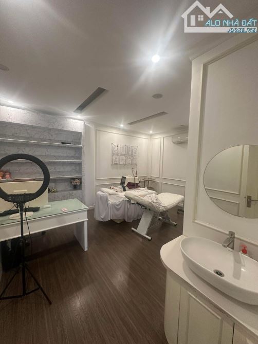 Mặt phố Nguyễn Chí Thanh 84m 8 tầng - Mặt tiền 9.4m - Thang máy 58.3 tỷ - 4