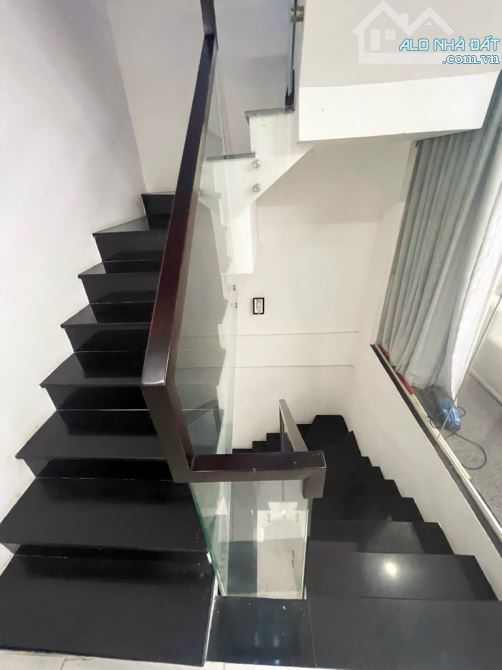 CAO THẮNG PHƯỜNG 12 QUẬN 10 SÁT HADO CENTROSA – DT: 3.9*14.2M- 12 TỶ 9 - 4