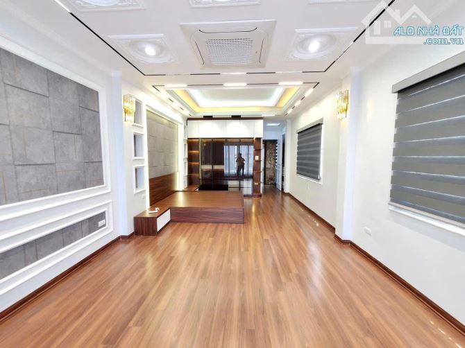 Chính chủ bán nhà Trấn Khát Chân DT 60m2 - 6 tầng Thang máy - Ngõ Oto tránh Giá nét 15 tỷ - 4