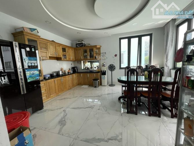Mặt tiền kinh doanh Bến Bình Đông 5x20 sổ riêng 5 tầng chỉ 15 tỷ 5 - 4