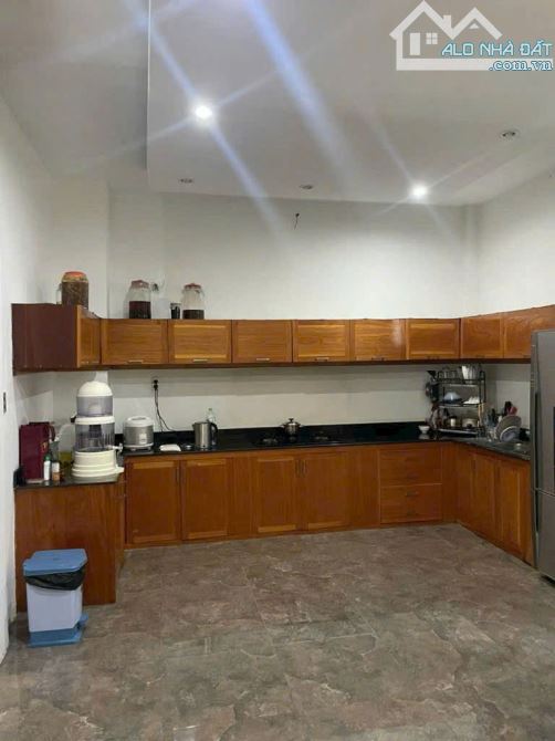 Bán nhà 1 hầm 3 lầu đối diện công viên khu Ven Sông Tân Phong Quận 7. Giá tốt - 4