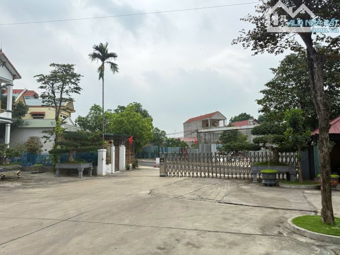 CHỦ CẦN BÁN GẤP NHÀ XƯỞNG Ở XÃ TÂN MINH - SÓC SƠN. GẦN 6.000m2 - GIÁ 120 TỶ. - 4