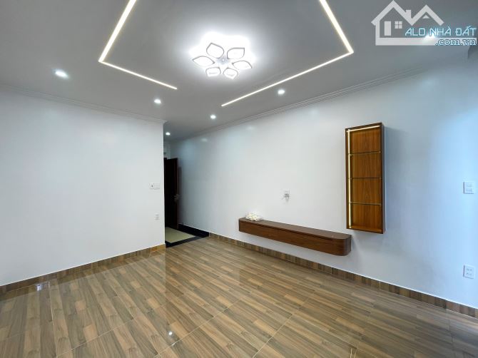Nhà 4 tầng dân xây tuyến 2 Lê Hồng Phong - 60m2 - Tây Tứ Trạch - 5