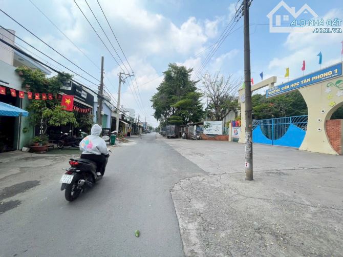 CHỦ GỬI NHÀ GÁC ĐÚC SỔ RIÊNG THỔ CƯ KP1 - P. TÂN PHONG - BIÊN HOÀ. GIÁ CHỈ 1,990 TỶ - 5