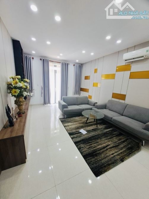 Bán Nhà 5 Tầng Thiết Kế Hiện Đại Khu Đồng Bộ Có Vỉa Hè P.Thạnh Lộc Q.12- 60m-6,35 tỷ - 5