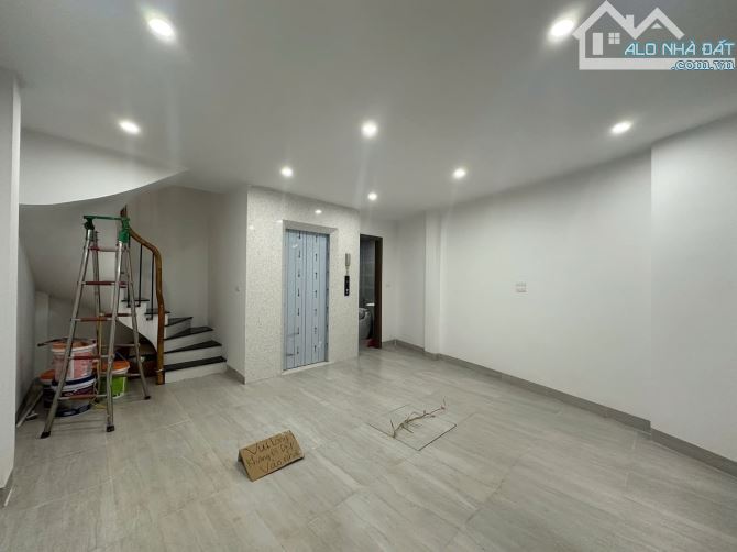 Cát Linh - 10m ra phố, thang máy, nhà mới coong - 37m*7T - 14.6 Tỷ - Không đăng ảo - 6