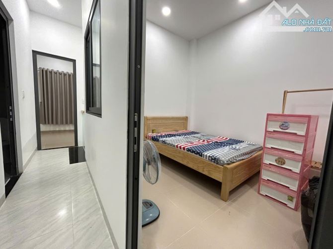 Bán nhà 1 trệt 1 lầu đường nhựa trung tâm phan thiết chỉ 3ty5 - 6