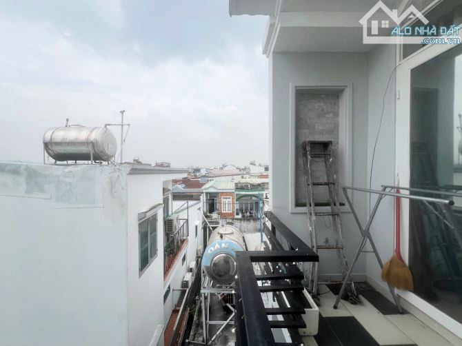 BÁN NHÀ ĐẸP 3 TẦNG, 4PN- HIỆP BÌNH CHÁNH - THỦ ĐỨC - CHỈ 4,9 TỶ - SỔ HỒNG CHÍNH CHỦ - 6