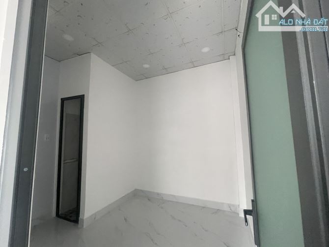 BÁN NHÀ HIỆP BÌNH CHÁNH 2 TẦNG - 2 PN - HOÀN CÔNG - HẼM RỘNG - CÁCH XE HƠI 1 CĂN - 6