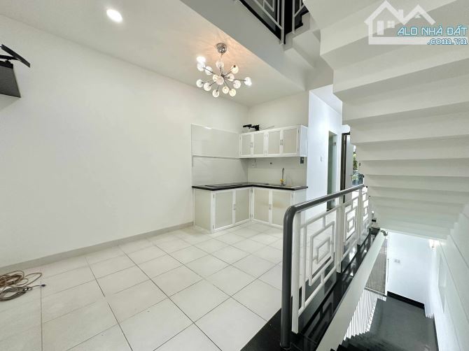Siêu phẩm Đường Trục ngay ĐH Văn Lang Bình Thạnh 4 tầng 80m2 Giá 15.8 tỷ - 6