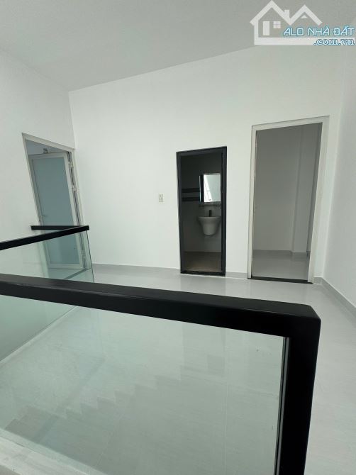Villa mini diện tích 6x40. Đường 3 Làng. Cách chợ Bình Chánh 1km. QL1A vào 300m - 8