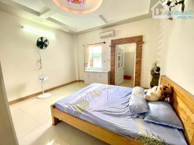 Hạ 600tr Bán gấp CHDV Nguyễn Văn Khối 80M2, Doanh thu 40tr/th chỉ 9,7 tỷ TL - 8