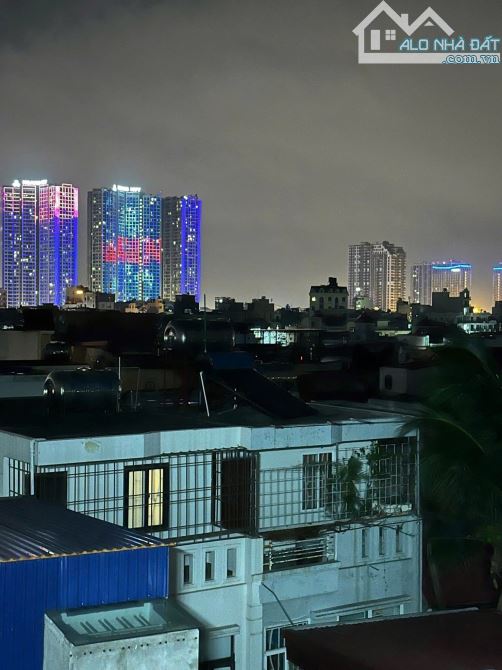 Bán nhà đẹp sau mặt đường Khúc Thừa Dụ - Thiên Lôi Aeon - Oto đỗ cửa - 8