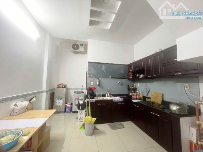 BÁN NHÀ ĐẸP 3 TẦNG, 4PN- HIỆP BÌNH CHÁNH - THỦ ĐỨC - CHỈ 4,9 TỶ - SỔ HỒNG CHÍNH CHỦ - 8