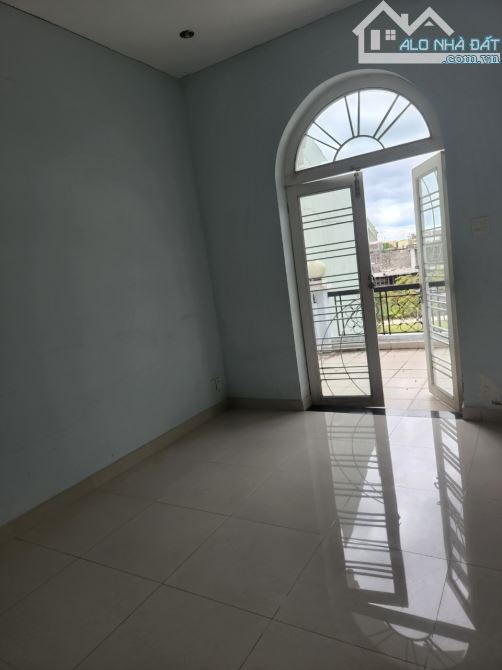 Biệt Thự 2 lầu khu Công Ty 8 đường 12, đối diện Công Viên, Hưng Thạnh, Cái Răng, Cần Thơ - 9