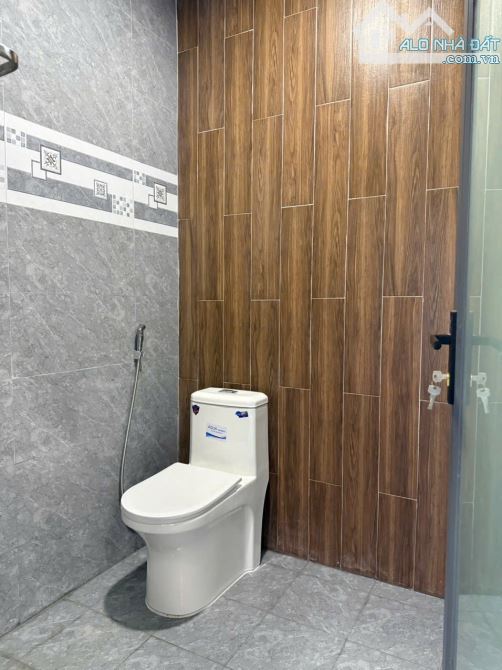 Nhà 1 mê hẻm 181 Quang Trung, 2 oto né nhau thoải mái - 9