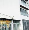 SÁT BÊN M. TIỀN TÂN VĨNH SÁT QUẬN 1 NHÀ THUỘC MẶT TIỀN ĐƯỜNG RỘNG~10m NHÀ CŨ TIỆN CẤT BI