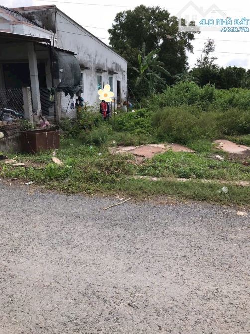 E cần chuyển nhượng lại khu đất như hình quý khách hàng có nhu cầu liên hệ e thành - 3