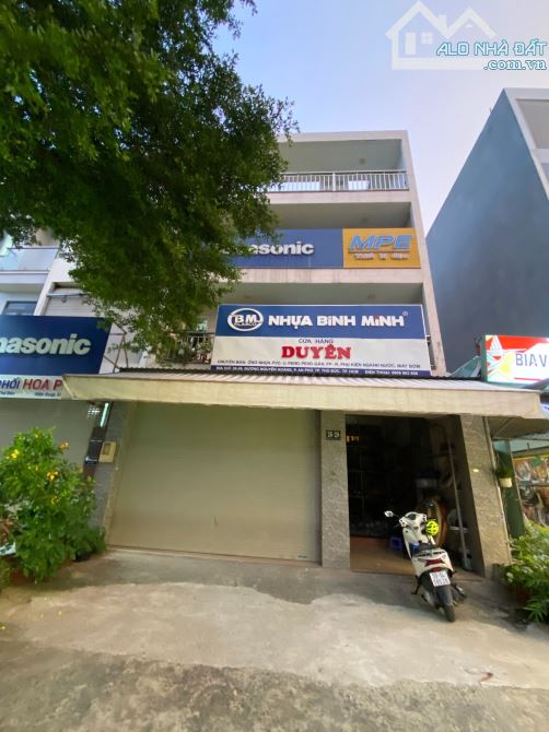 📍 Địa chỉ: 26-28 Nguyễn Hoàng, Phường An Phú, TP Thủ Đức (Quận 2 cũ).