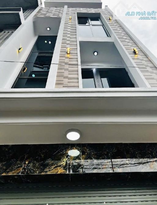 Bán nhà Đông Mỹ, Thanh Trì 48m2 x 5 tầng, gara đường thông ô tô