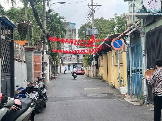 CỰC HIẾM CHỈ 9TỶ8 -125m2 Đất có nhà C4 hẻm ô tô tải sát MT Nguyễn Văn Nghi phường 7 Gò Vấp