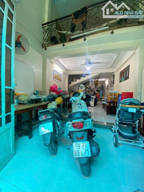 Bán nhà Tân Bình Giá 5.95 Tỷ ngay Nguyễn Sỹ Sách, Phường 15, hẻm 6m