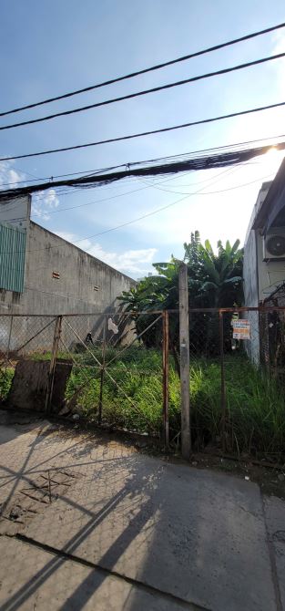 Đất hẻm một xẹt 6m đường Lê Đình Cẩn, 10x37m nở hậu 40m có 2 sổ riêng