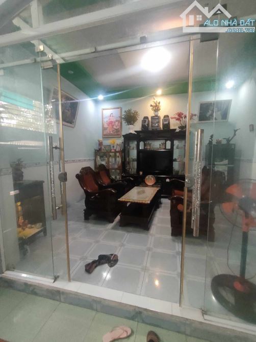 Bán Nhà Cấp 3 Trung Tâm Lagi 99m2 Giá Cực Rẻ Tiện Ích Xung Quanh