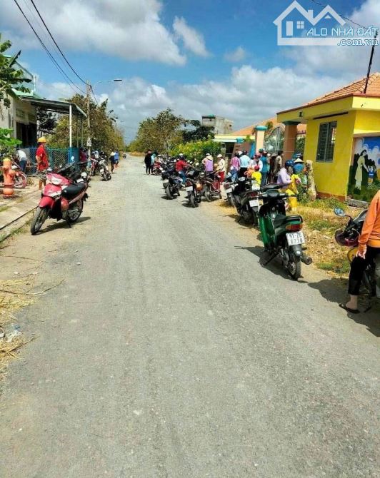 Bán nền đẹp trong khu Tái Định Cư Công Nhân Phước Đông